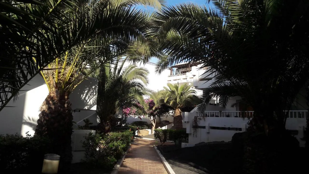 Sunny Self-Catering Apartment Costa Teguise, Lanzarote, Spain