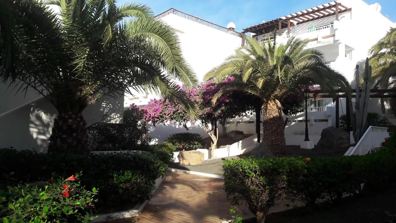 Sunny Self-Catering Apartment Costa Teguise, Lanzarote, Spain