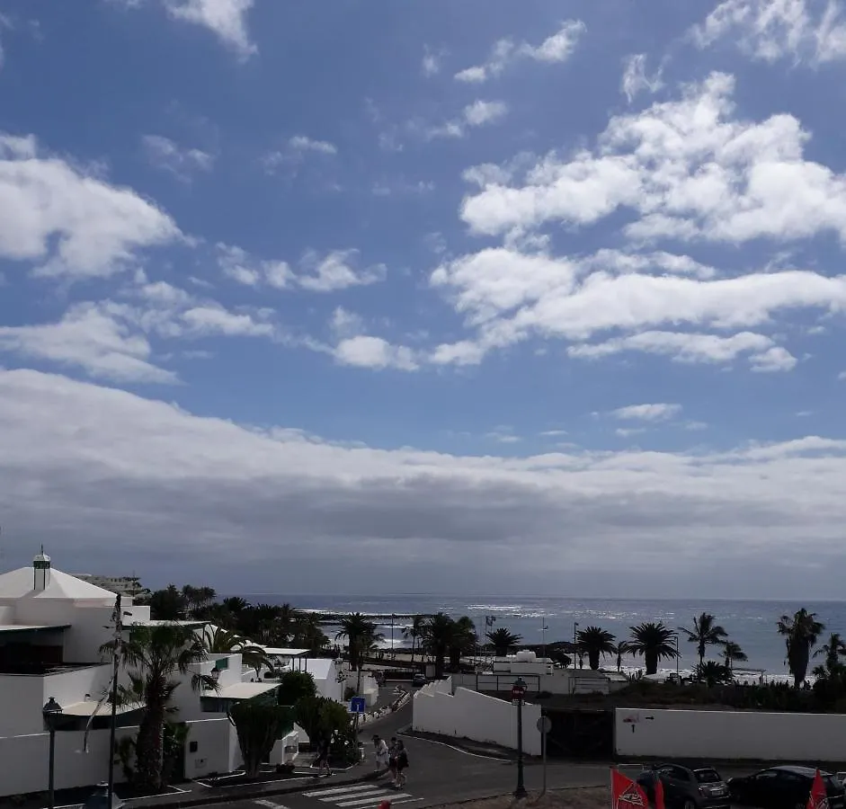 Sunny Self-Catering Apartment Costa Teguise, Lanzarote, Spain