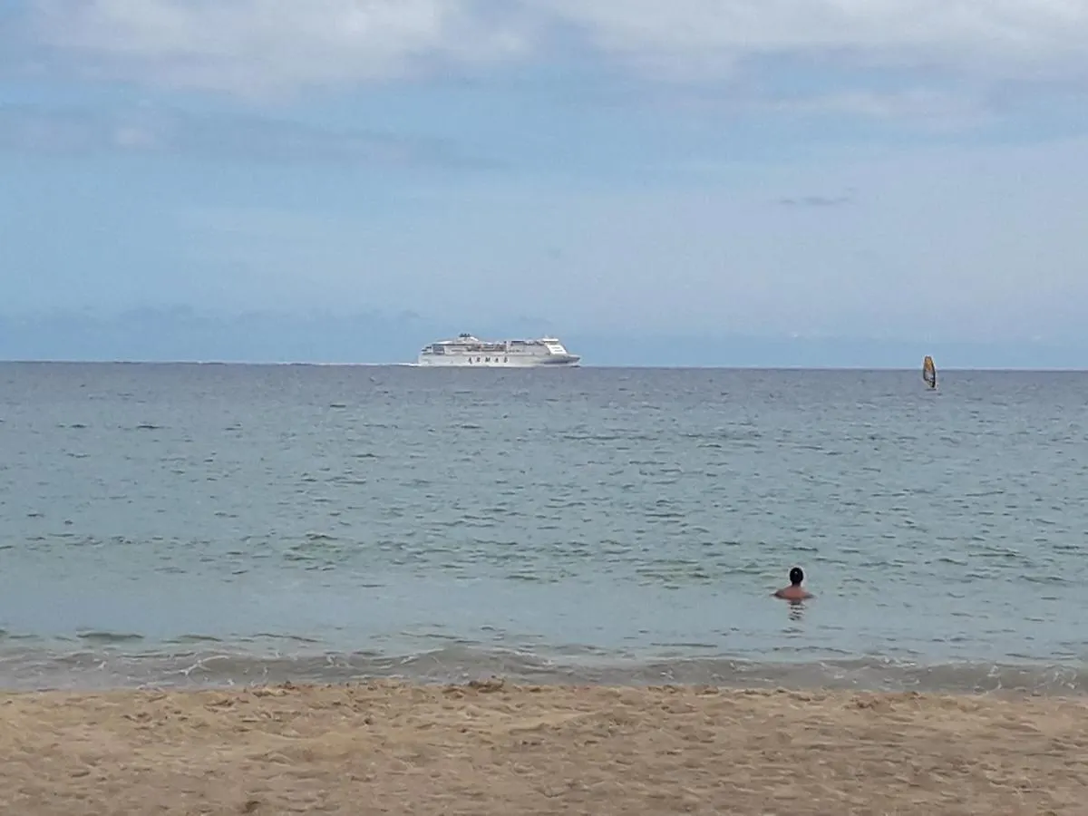 Sunny Self-Catering Apartment Costa Teguise, Lanzarote, Spain