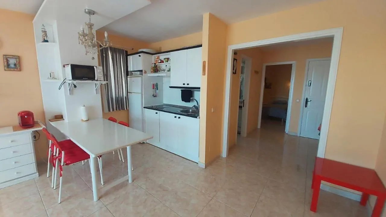 Sunny Self-Catering Apartment Costa Teguise, Lanzarote, Spain