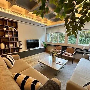 Apartamento De Diseno En Arturo Soria Madrid